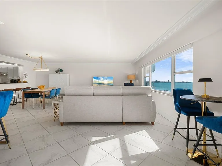 1750 Benjamin Franklin Dr #8D — Photo 17