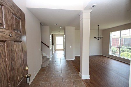 3rd image of 4512 Vista Meadows Dr