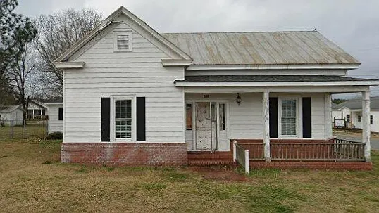 255 N Ida St — Photo 9