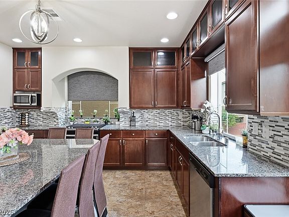 5th image of 6414 Jackson Spring Rd