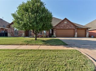 9324 SW 23rd St, Oklahoma City, OK 73128