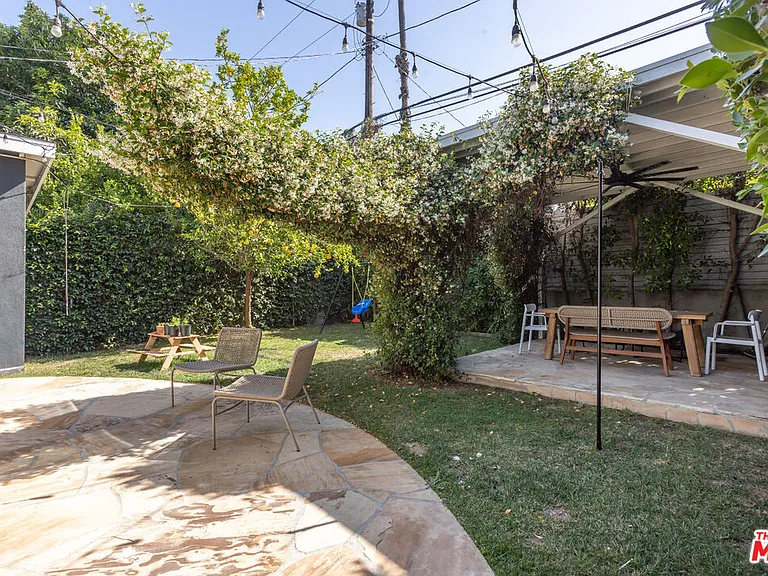 4114 Edenhurst Ave — Photo 33