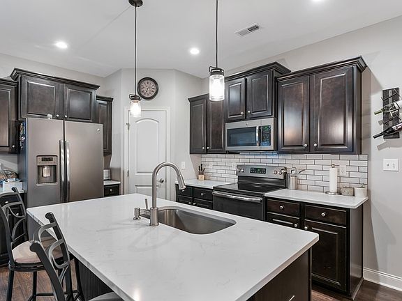 3rd image of 7909 Gabriela Dr NW