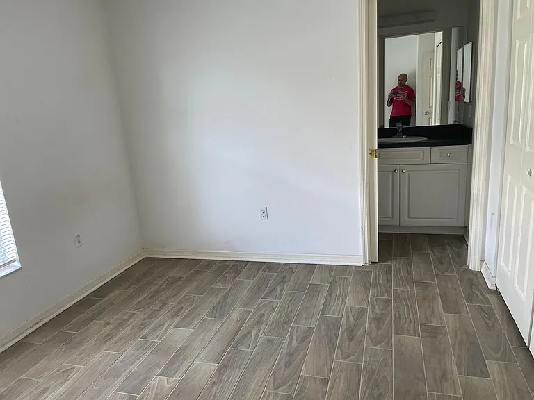 4230 Arcadia Ave — Photo 11