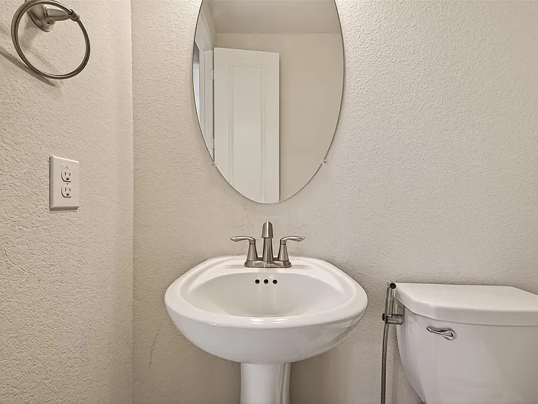 10514 Inverclyde Dr — Photo 22
