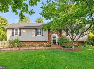 7034 Stafford St, Warrenton, VA 20187