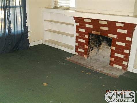 5th image of 1306 E Jefferson Ave
