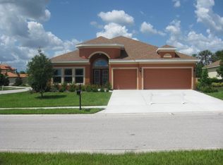 11843 Chaplain Pl, New Port Richey, FL 34654