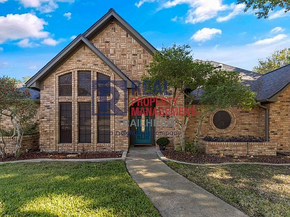3rd image of 328 Kenshire Dr
