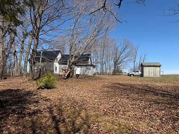 2nd image of 871 Madawaska Road