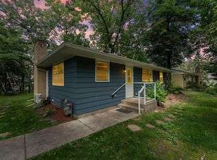 6053 S Linwood Dr NE, Wyoming, MN 55092