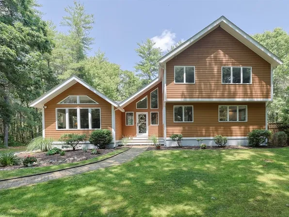 56 Burt St, Norton, MA 02766