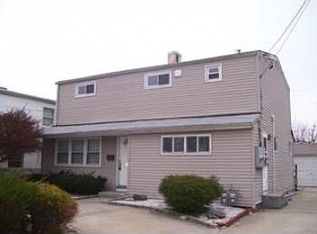 1st image of 35 Nassau Ln