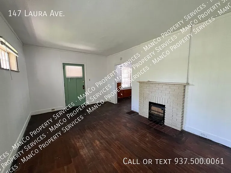 147 Laura Ave — Photo 3
