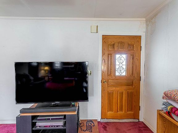 5th image of 217 Robinwood Ave