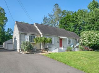 6 Victoria Rd, Portland, CT 06480