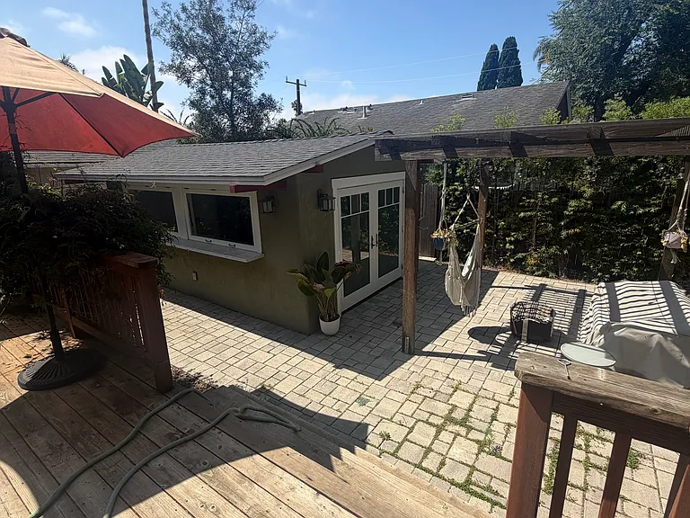 2335 Chapala St — Photo 17