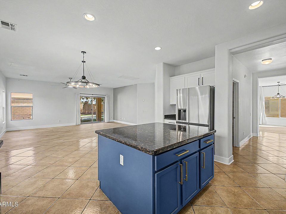 2117 N 94th Glen, Phoenix, AZ 85037 | MLS #7026622 | Zillow