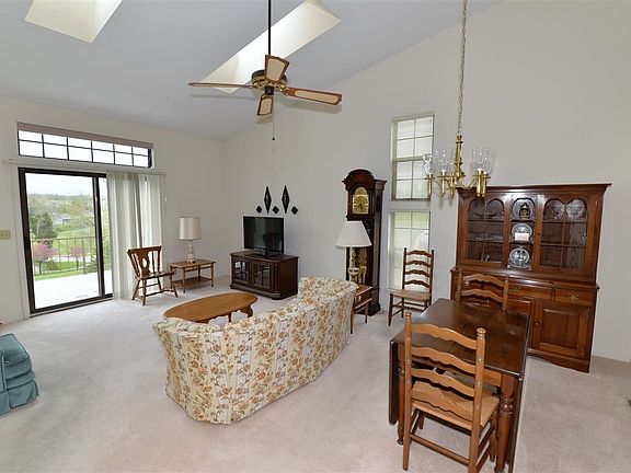 2nd image of 1642 Green Leaf Ct