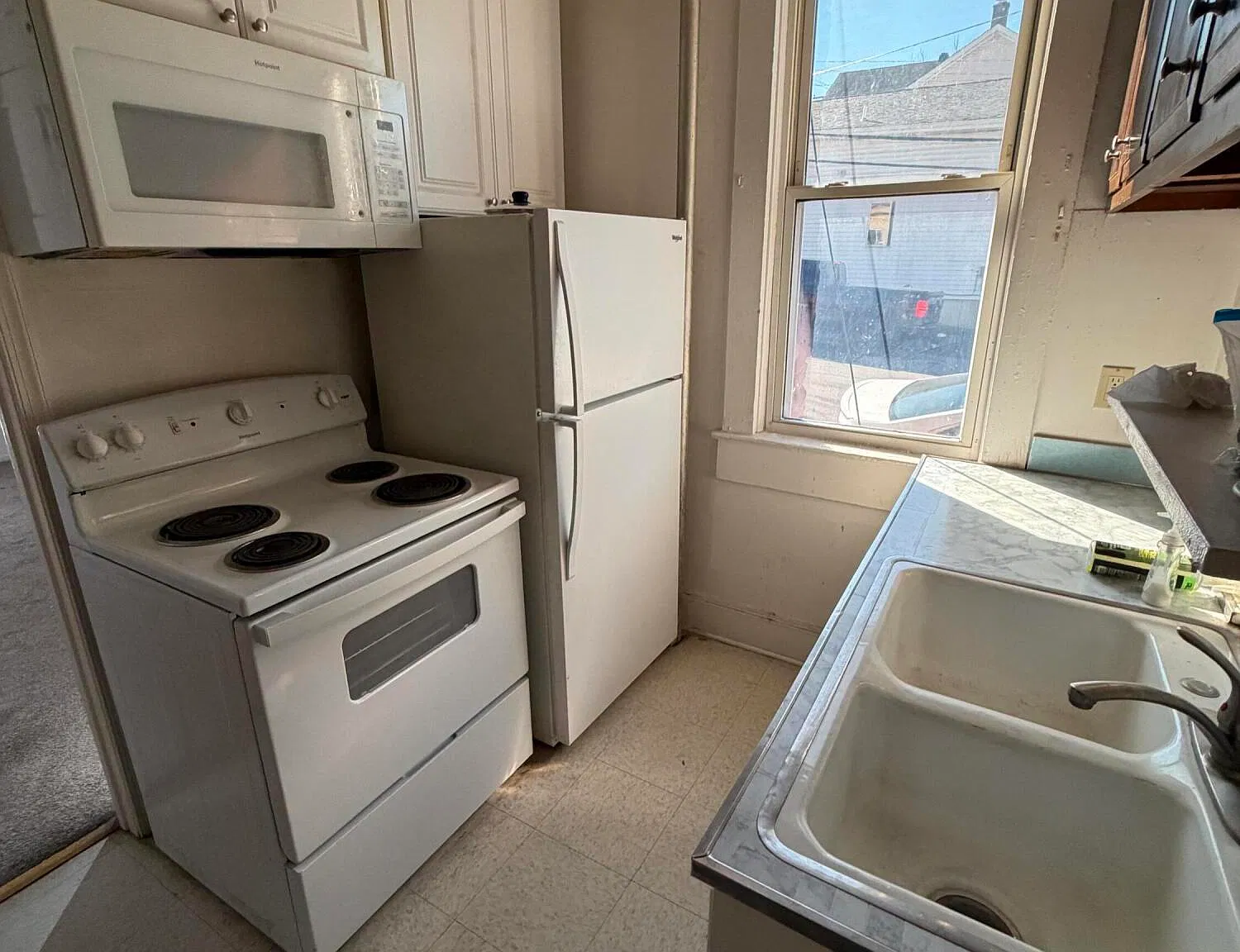 1 bed, 1.0 bath, 650 sqft, $850 — Photo 1