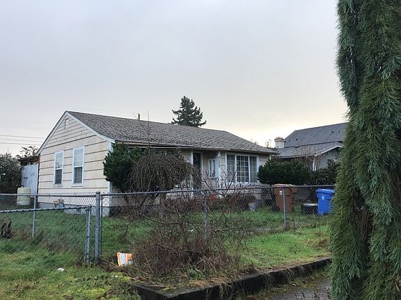 3rd image of 6825 S Montgomery St