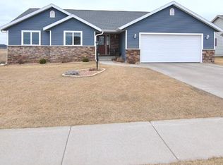 511 20th St, Prairie Du Sac, WI 53578