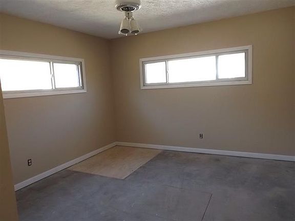 3rd image of 330 Grand Ave
