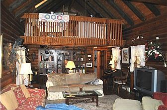 Loft overlook Great Room, great for office area.