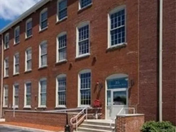 35 Riverwalk Way Unit 220, Lowell, MA 01854