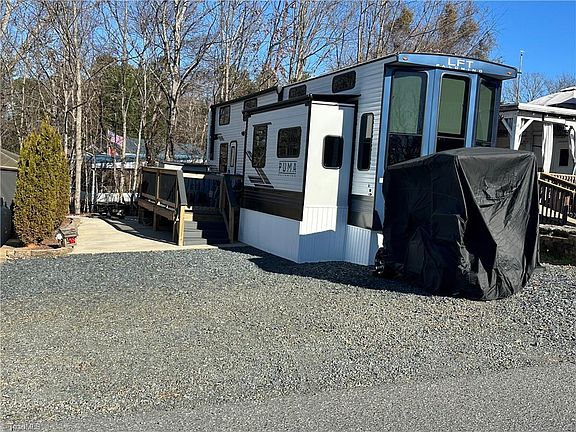 2nd image of 106 Eagle Dr