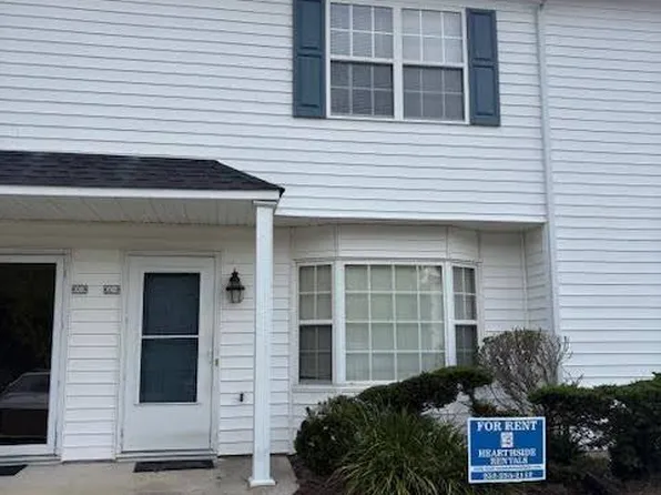 3902 Sterling Pointe Dr #3, Winterville, NC 28590