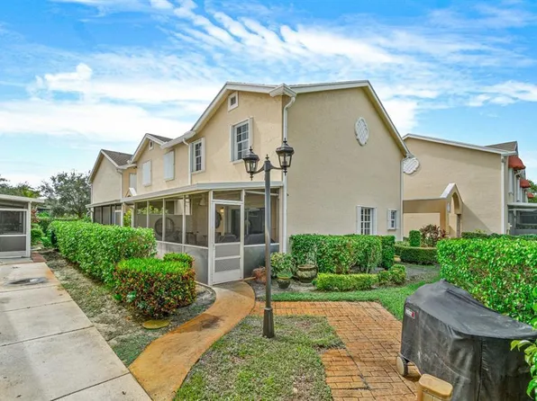 338 Waterside Dr, Hypoluxo, FL
