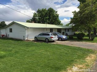 939 Stanley Dr, College Place, WA 99324