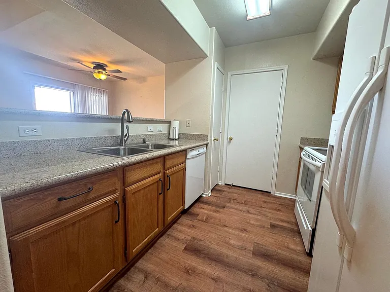 7255 W Sunset Rd #2111 — Photo 7