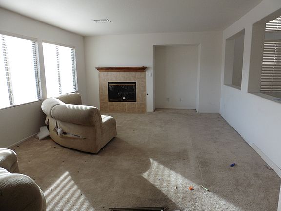 4th image of 10039 Canyon Hills Ave