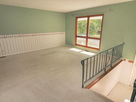 5th image of 2202 Dakota Dr