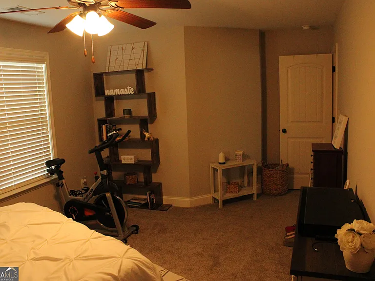 111 Sourwood Ln — Photo 15