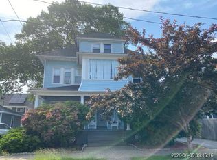 15 Ashmont St, Springfield, MA 01108