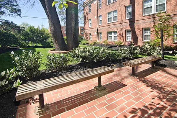 01 Community of Manor House Apartments in Del Ray, Alexandria, VA