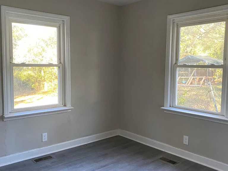 1032 Rodey Ave — Photo 8