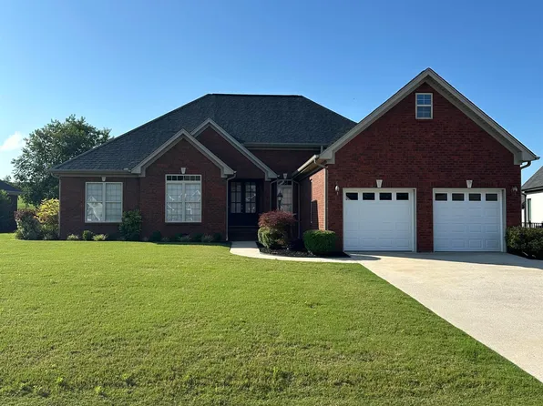 244 Plantation Springs Dr, Florence, AL 35630