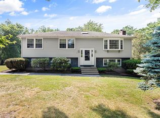 381 Treble Cove Rd, Billerica, MA 01821