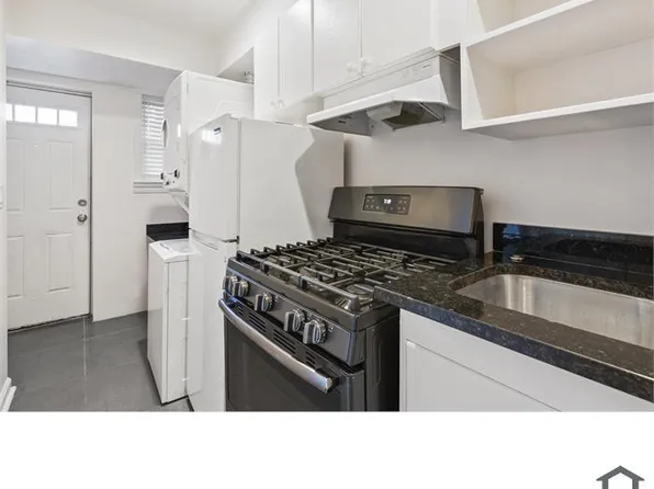 966 Mount Olivet Rd NE, Washington, DC 20002