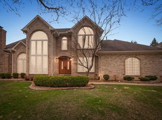 21677 Sheffield Dr, Farmington Hills, MI 48335