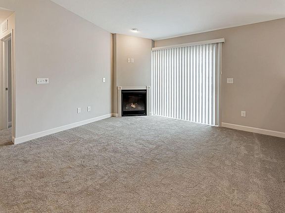5th image of 212 Cider Mill Ln