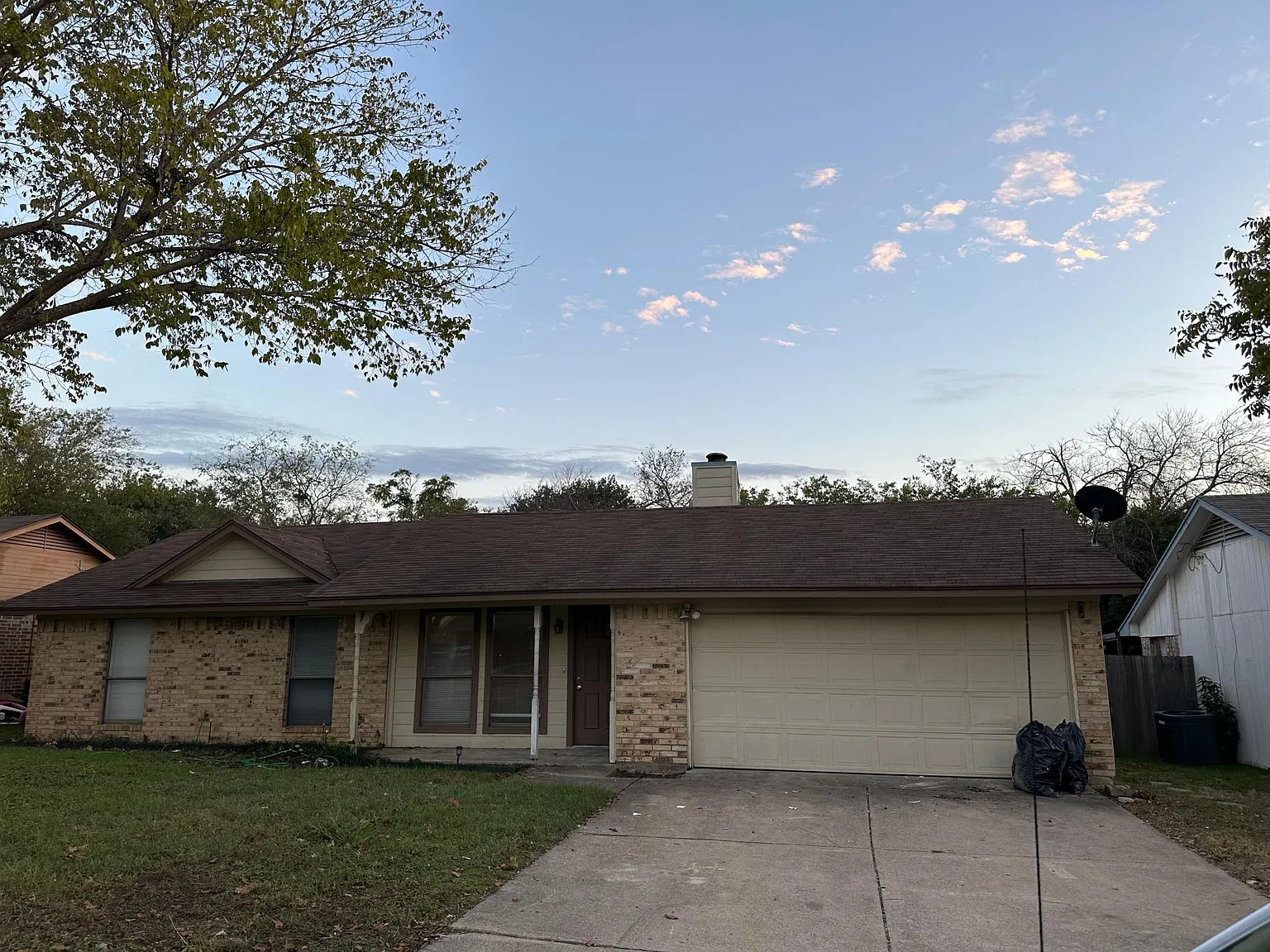 2422 Homewood Trl — Photo 1