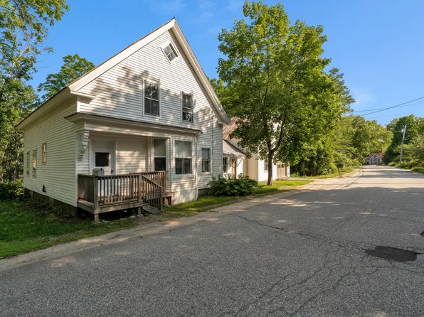 586 Plains Road, Harrison, ME 04040
