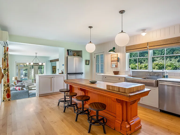 17 Ferry Rd — Photo 9