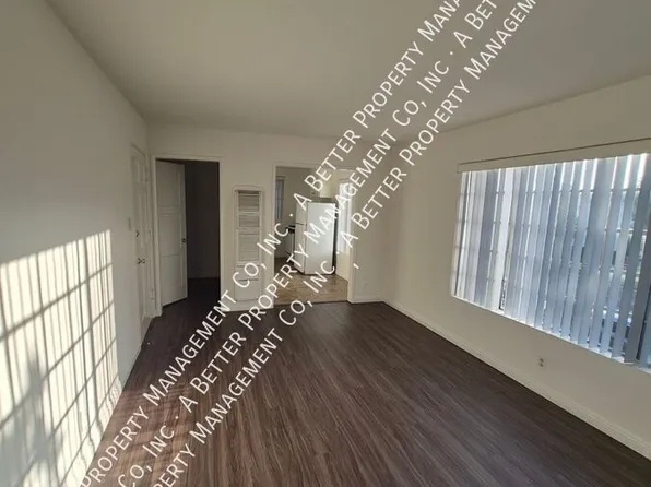 4596 N Banner Dr APT 3, Long Beach, CA 90807