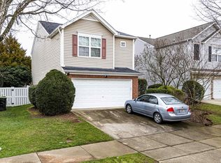212 Danesway Dr, Holly Springs, NC 27540